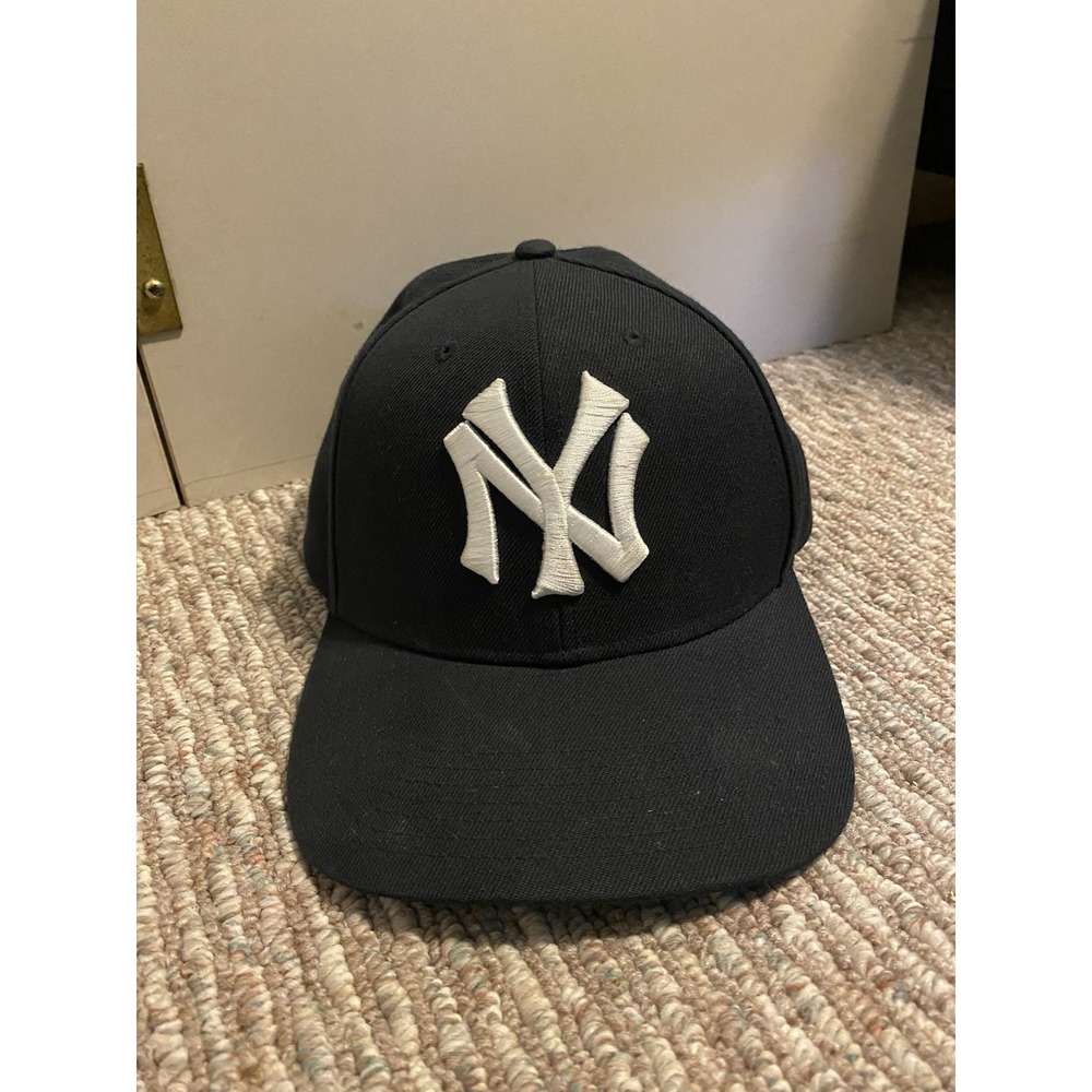 47 Brand NY New York Yankees Cooperstown Collection MVP Snapback Hat Black Green